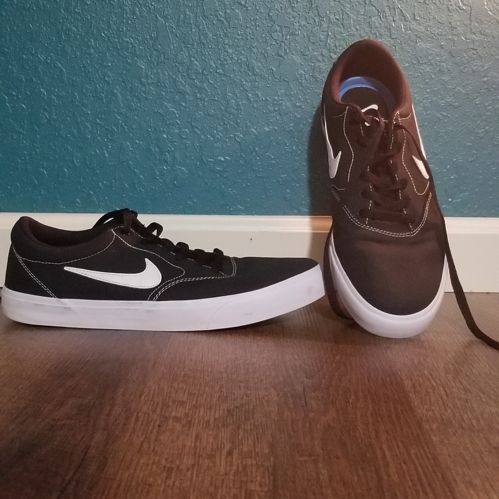 Men's Nike SB Charge Sneakers
